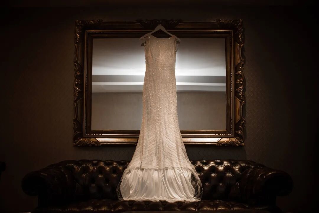 Wedding Tip Tuesday!

Have your dress ready to photograph on the morning of your wedding! Simple things can really elevate your dress photos, like having a white wooden hanger for it! You can get gorgeous personalised ones, but even a plain one is be