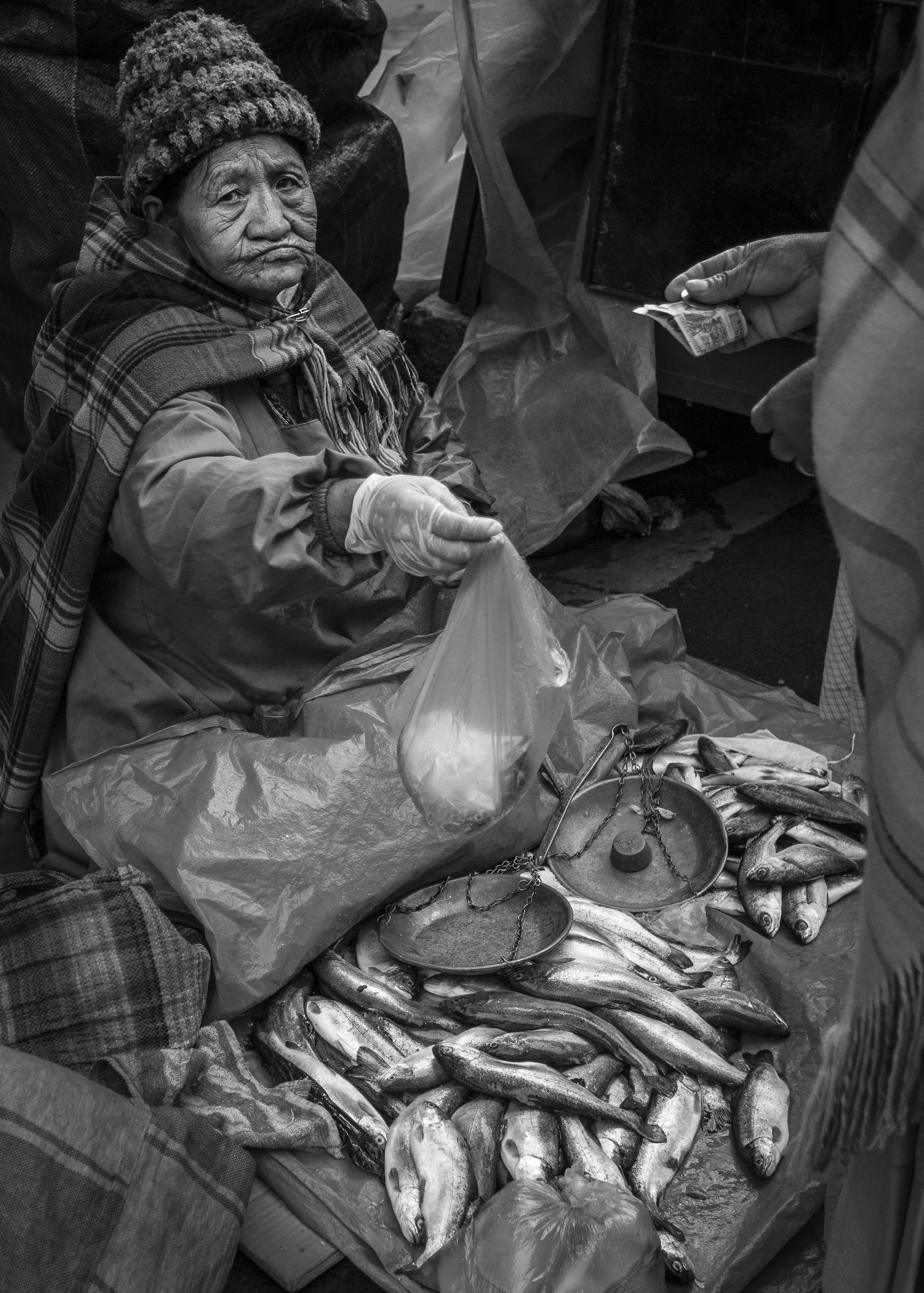 bol woman selling fish bw 5x7.jpg