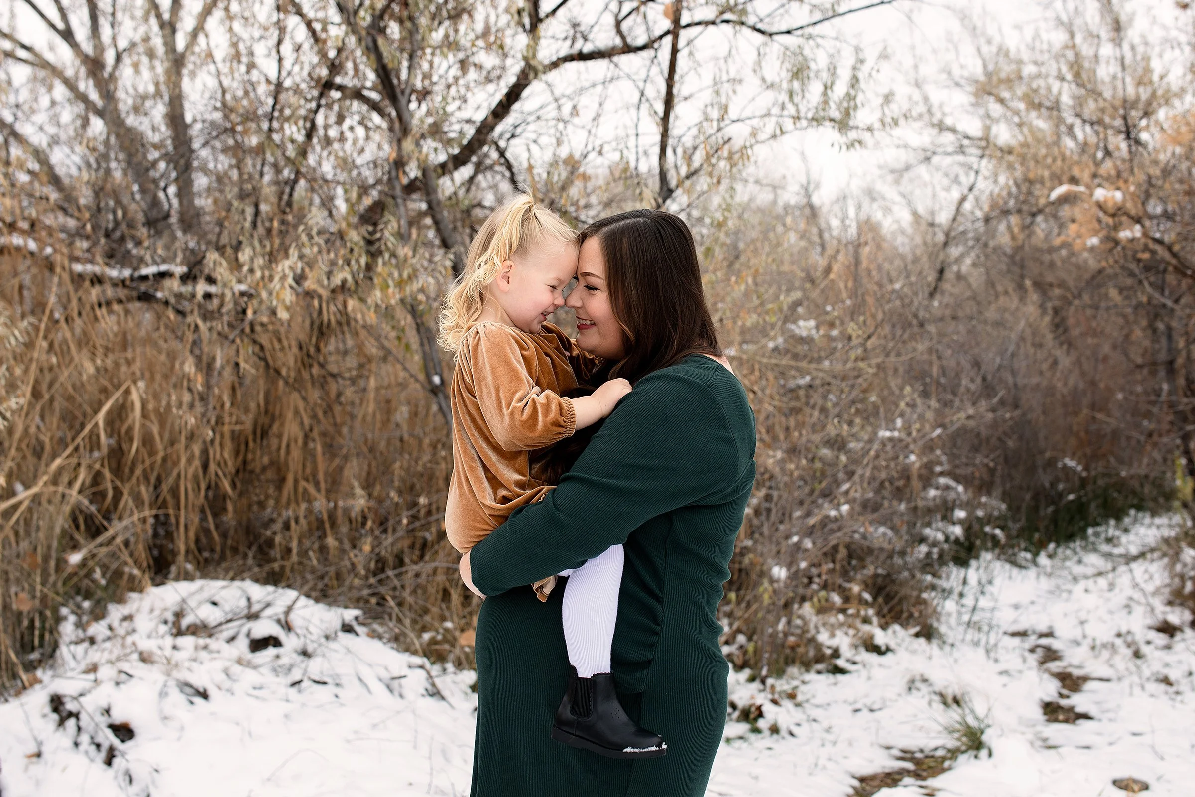 Montrose + Maternity + Photographer