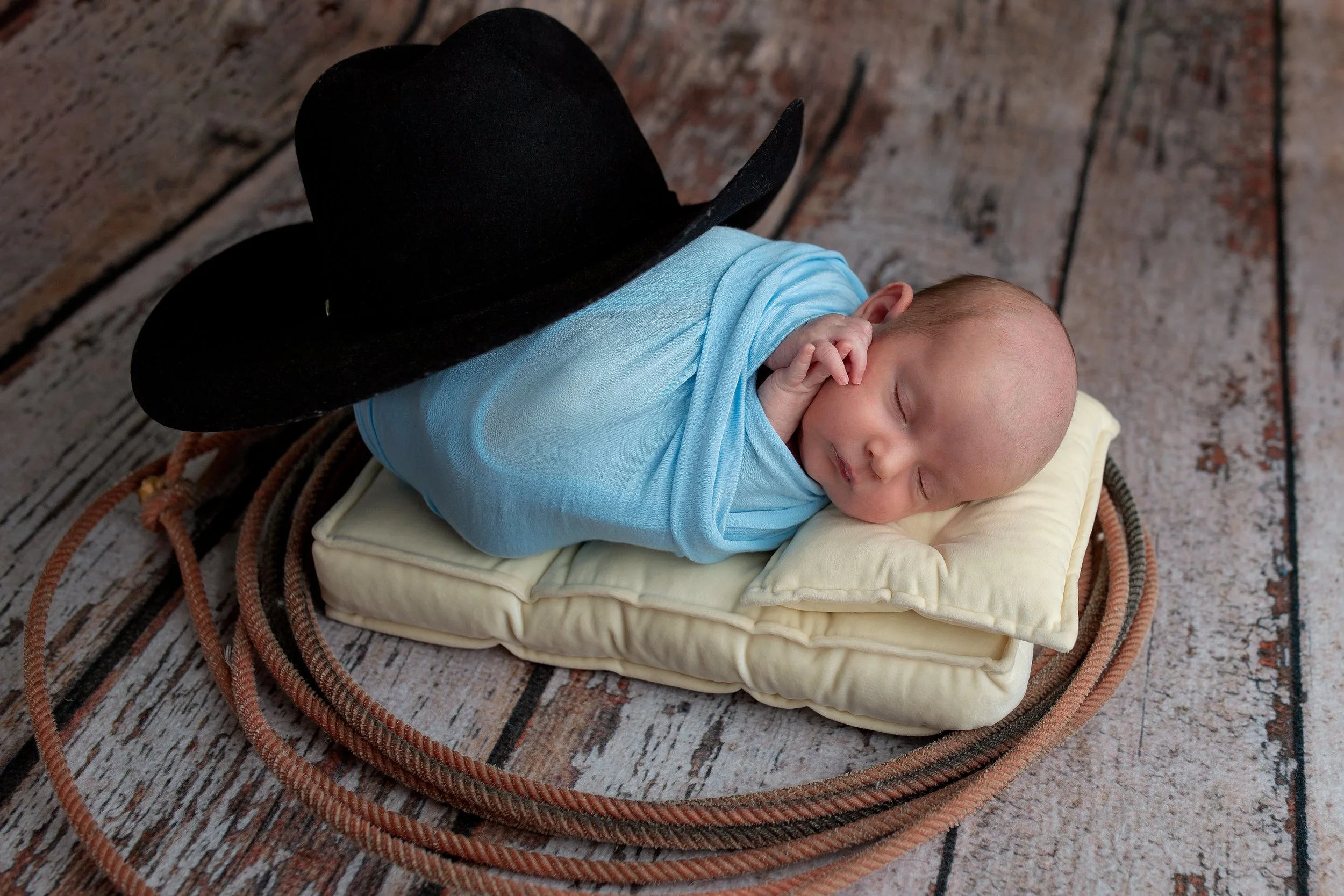 Montrose + Colorado + Newborn +Photographer