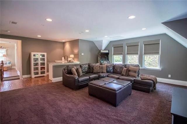616 W Hunt St 23.jpg