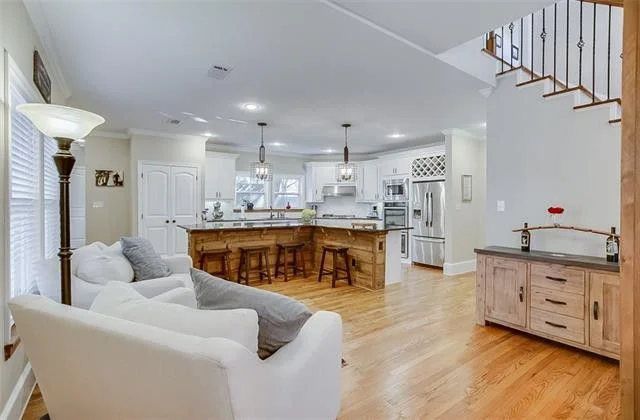 701 Cedar St 10.jpg
