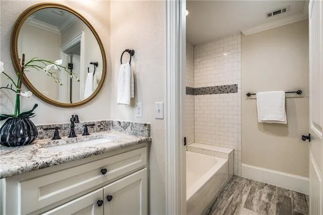705 12 Barnes St 16.jpg