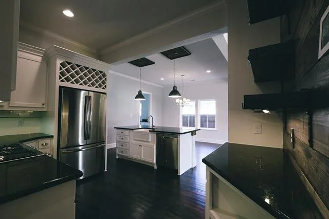 812 Barnes St 11.jpg