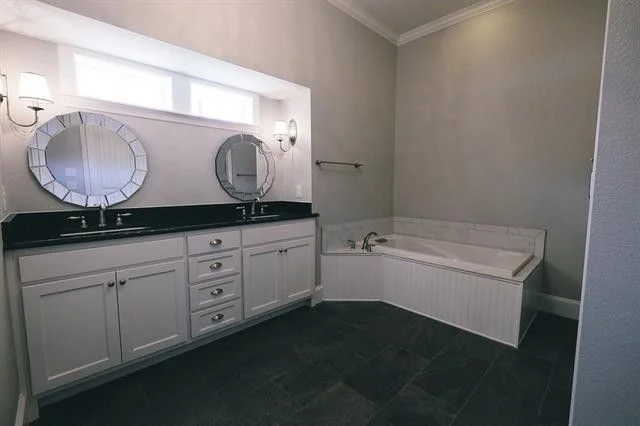 812 Barnes St 18.jpg
