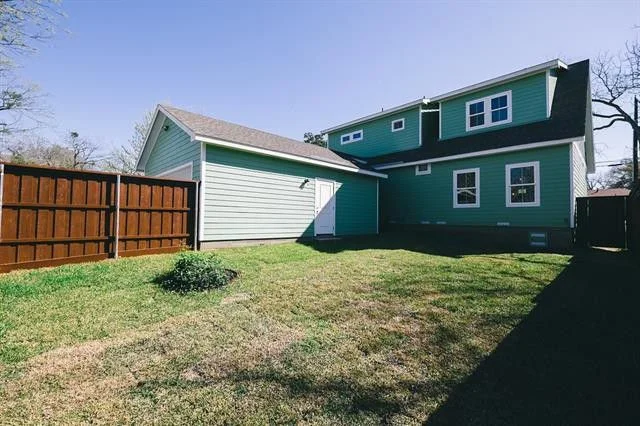 812 Barnes St 27.jpg