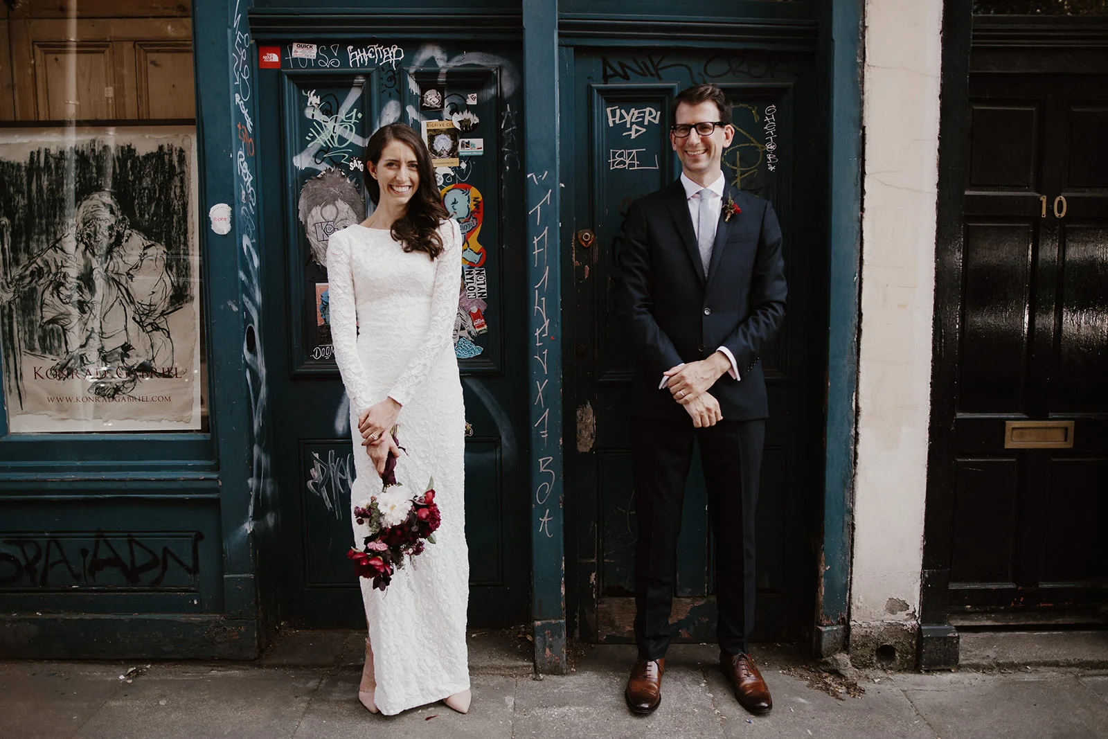Adam and Emily - 07 - Portraits - Sara Lincoln Photography-11.jpg