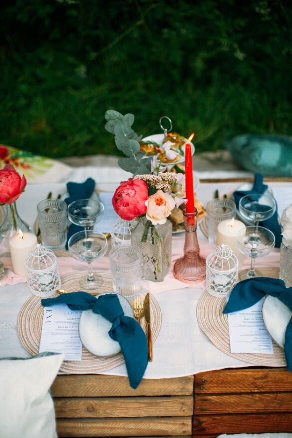 Dita Rosted Events - Wedding Picnic London - Rustic Boho Style  - Long Orange Candle - Parisian Blue napkin - Nordic Stoneware Plate - Gold cutlery -Apple crate table -Photo-28.jpg