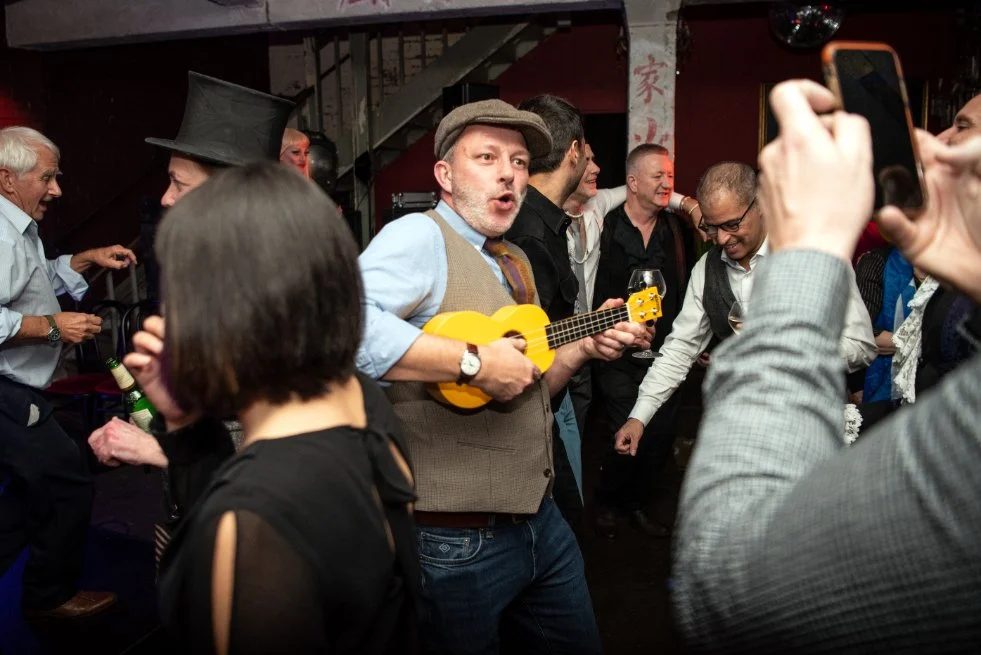 Cabaret Wedding - One Friendly Place - Dita Rosted Events - Light & Sound Production - Bar London Even (49).jpg