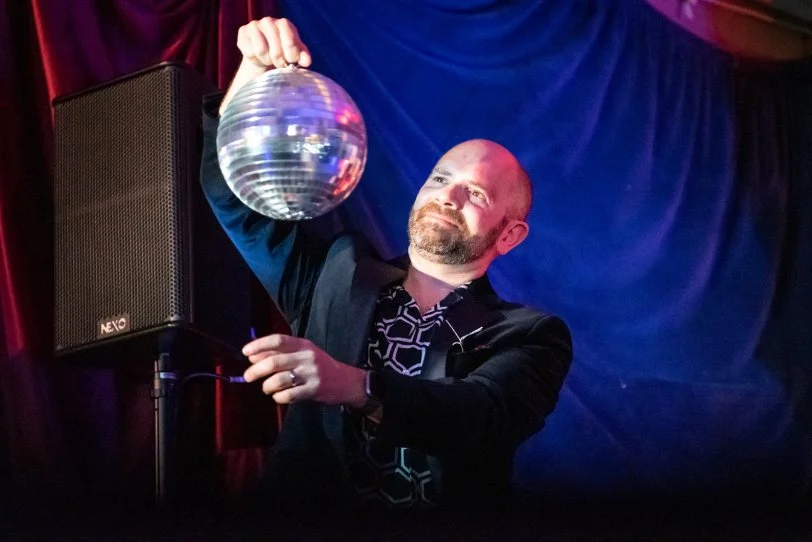 Cabaret Wedding - One Friendly Place - Dita Rosted Events - Light & Sound Production - Bar London Even (34).jpg