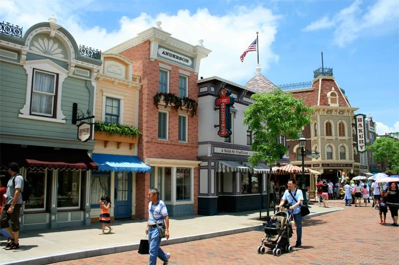 hong kong disneyland