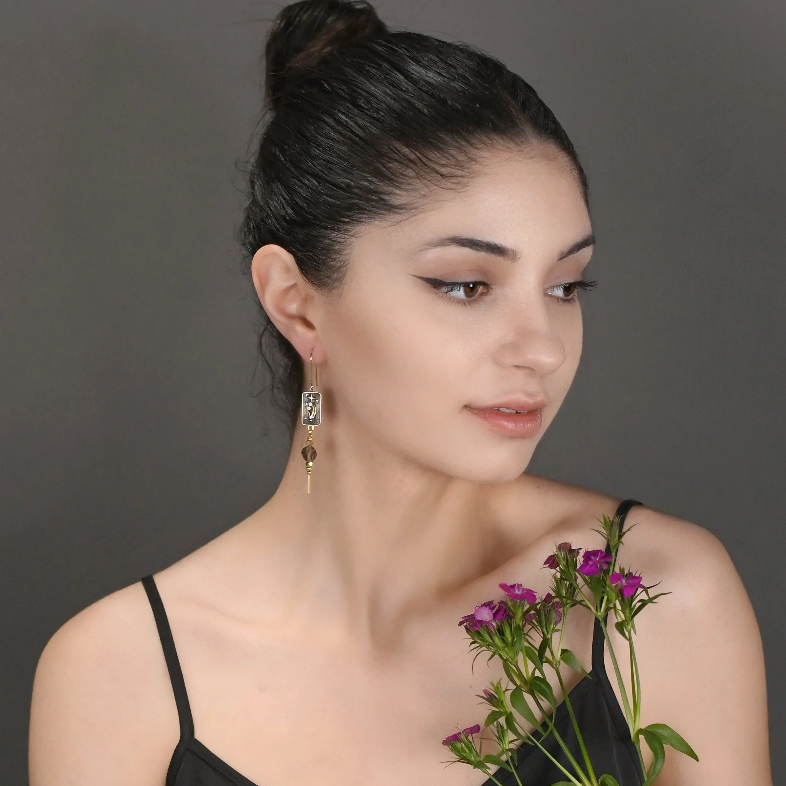 EAR-F514-Asya.jpg