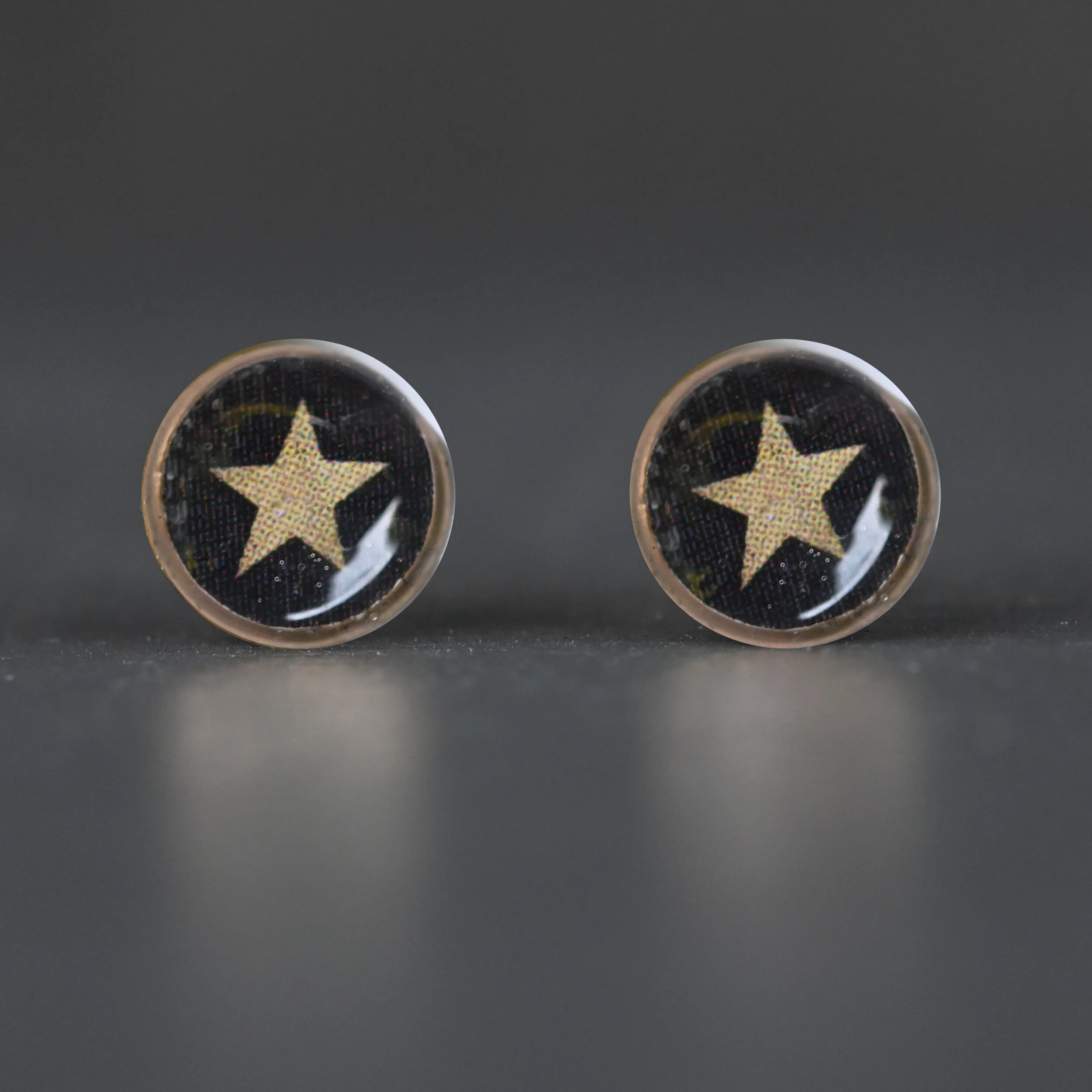 star-stud-resin.jpg