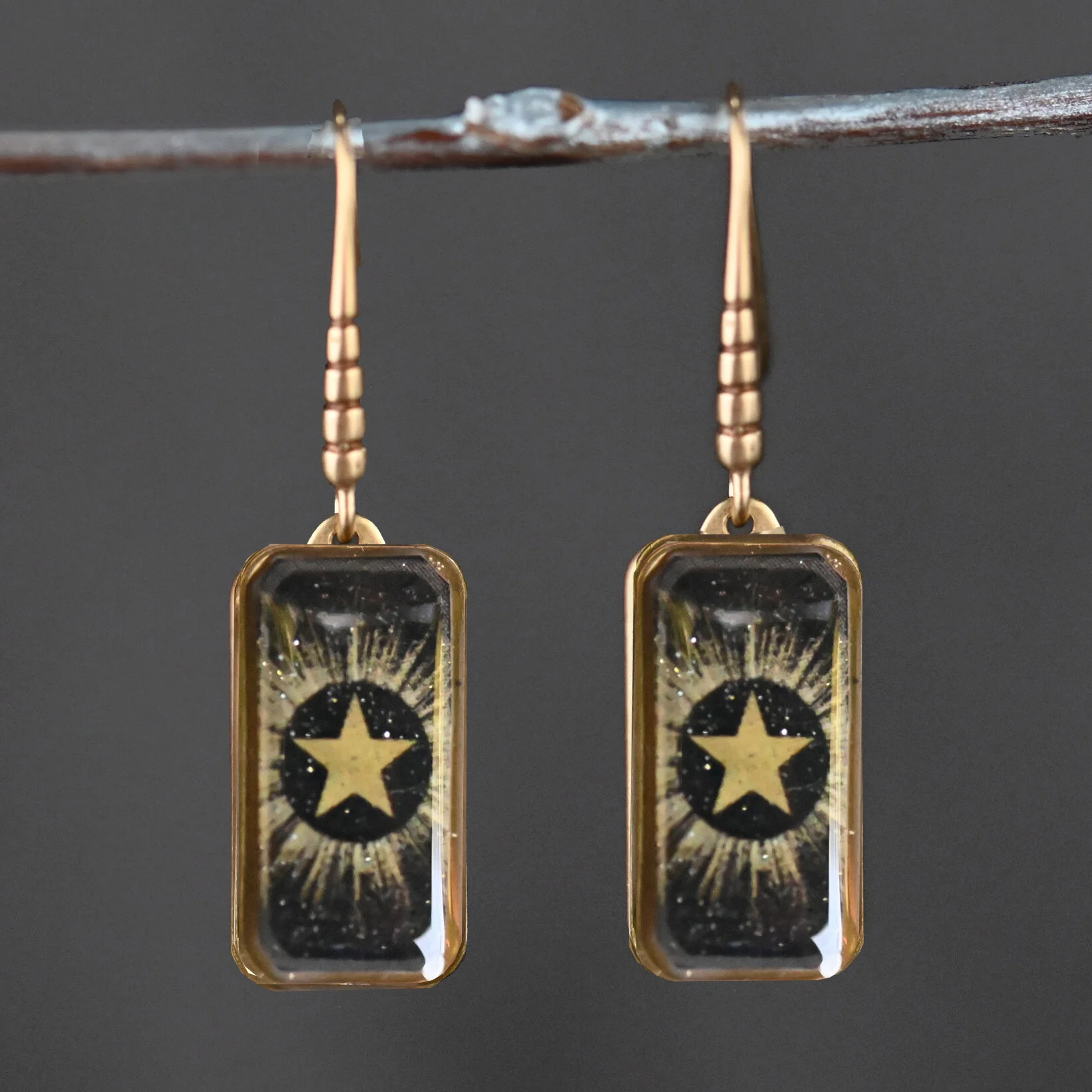 EAR-Image-02-star.jpg