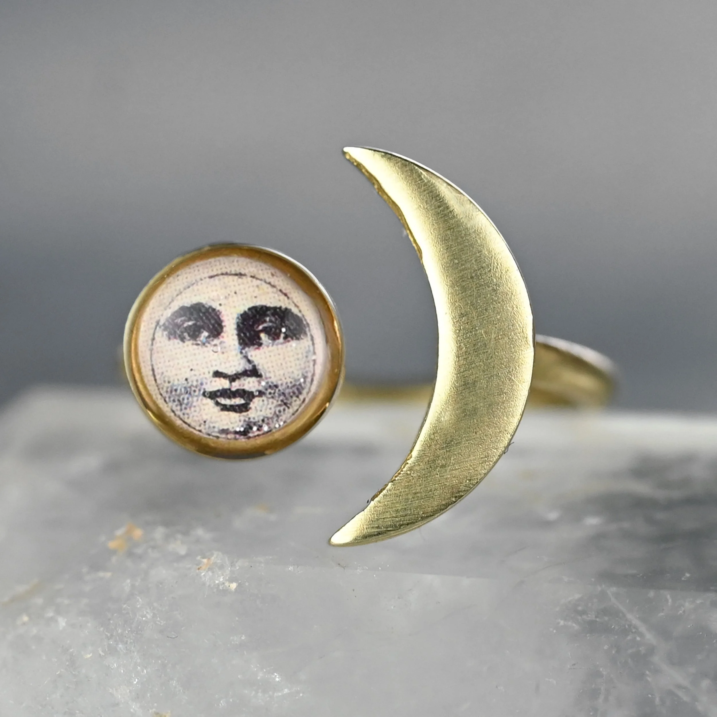 Adjustable Brass Ring w/ Picture and Moon Sliver (Moon Face