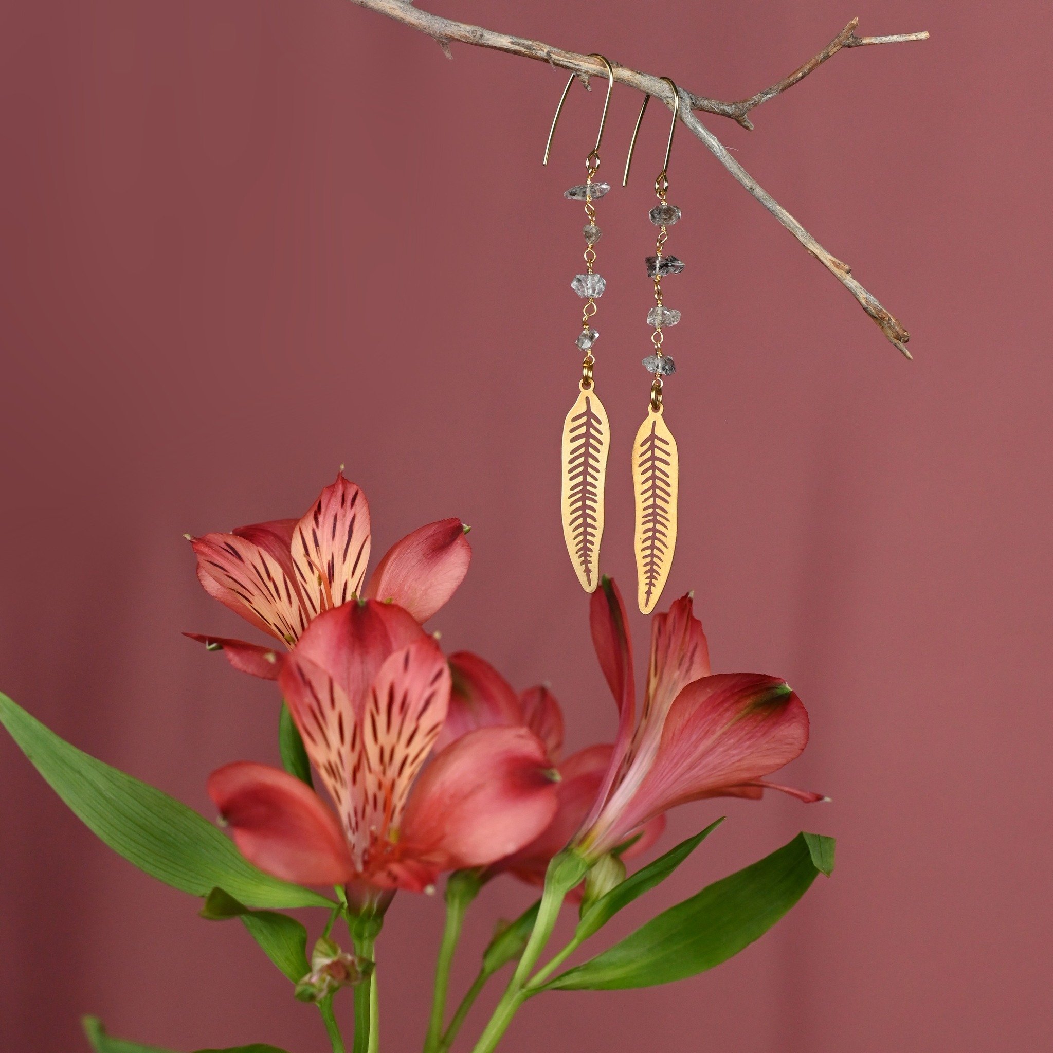 Brass Laser cut leaves &amp; Herkimer Diamonds ☘️🌿🌿

Designed with the nature lover in mind, these are delicate and easy to go with everything. 

Herkimer Diamonds are said to help with higher attunement and get you to a place where you feel crysta