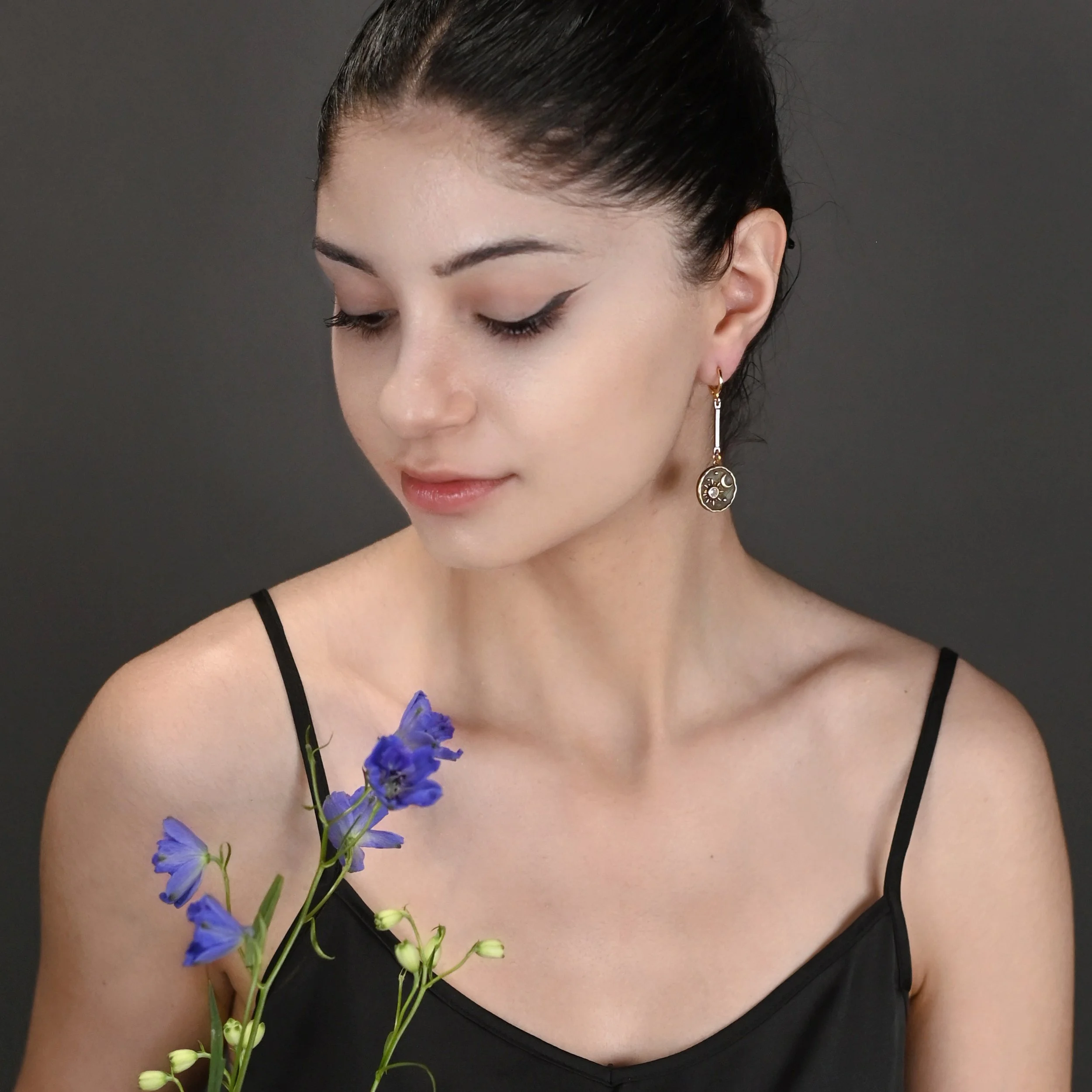 EAR-F509-Asya.jpg