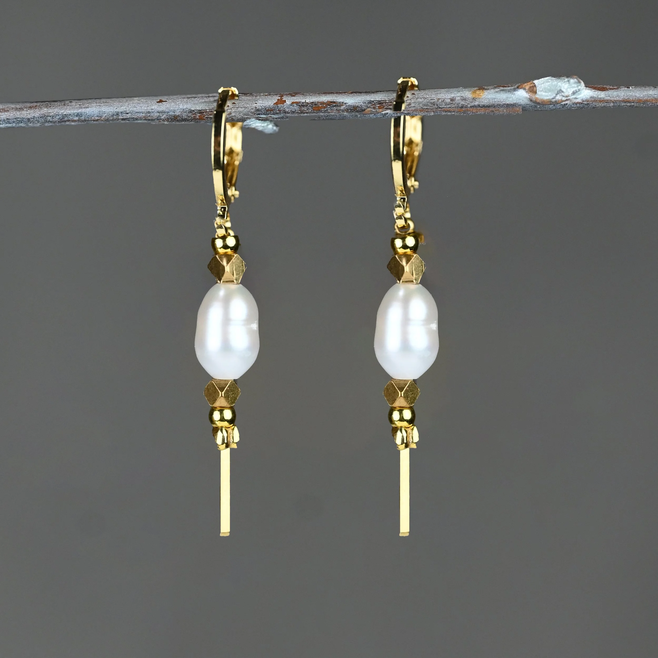 EAR-S518-Pearl.jpg