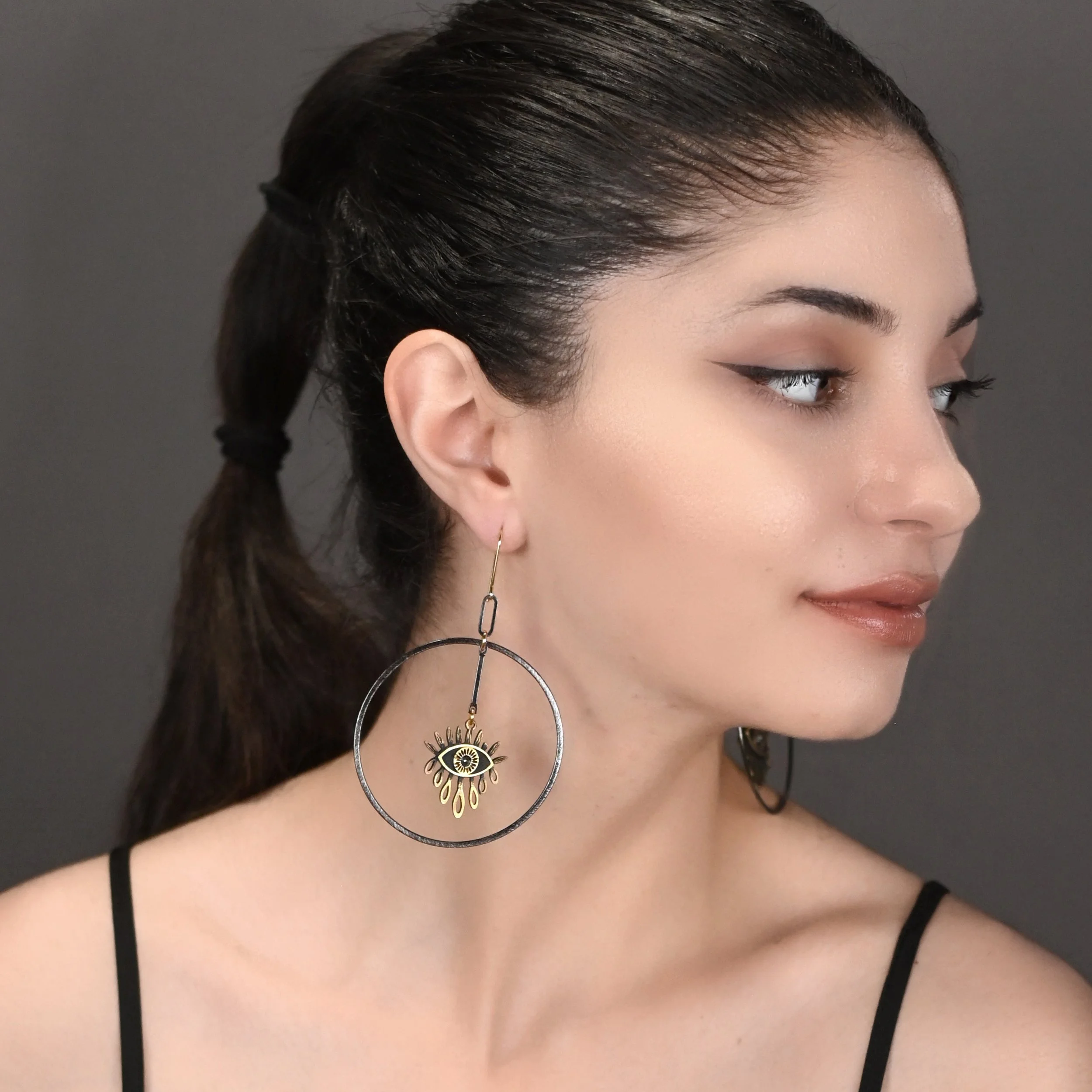 EAR-F507-Asya.jpg