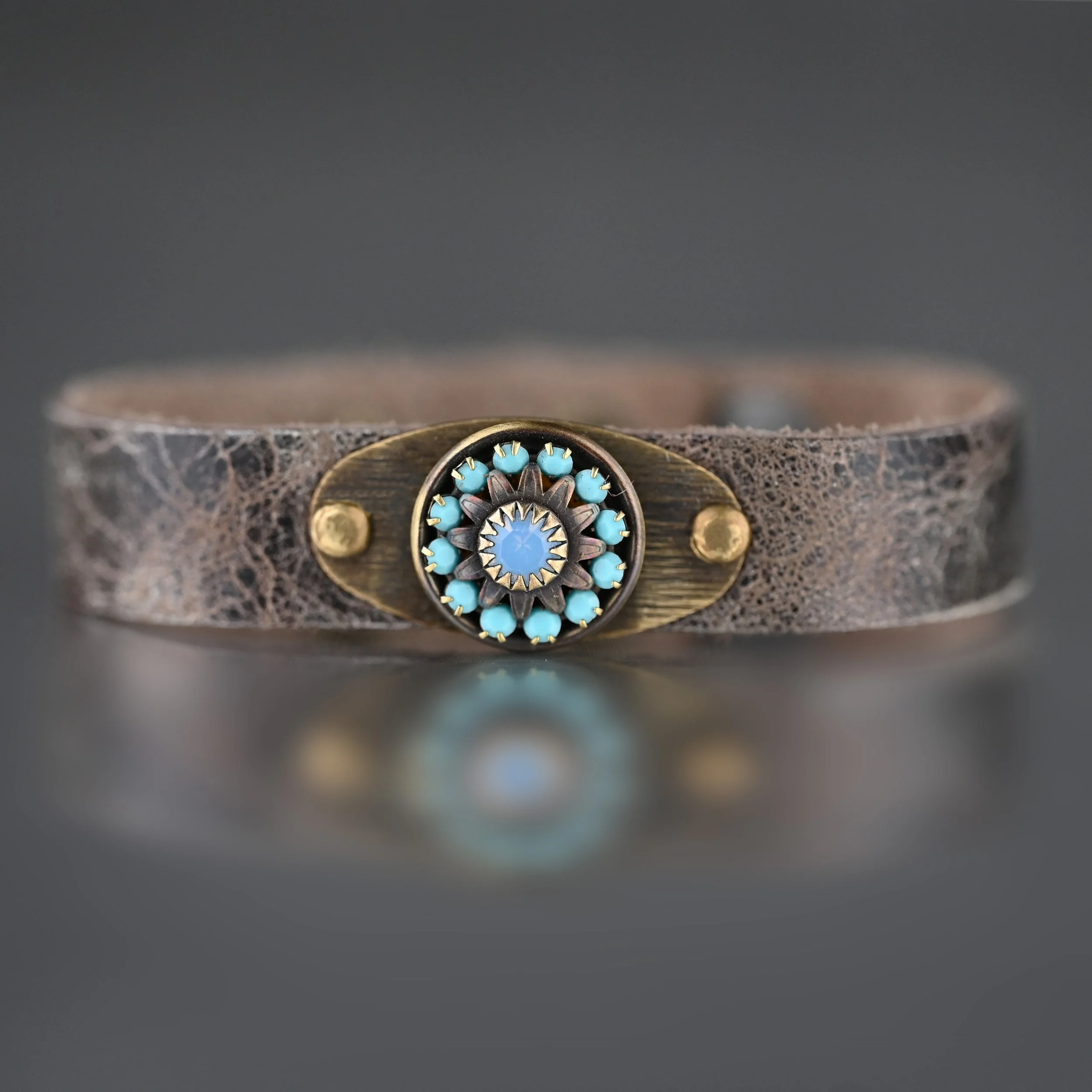 Stvin-S502-weathered-brown.jpg