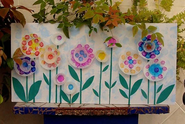 Cupcake wrapper and Straw Art