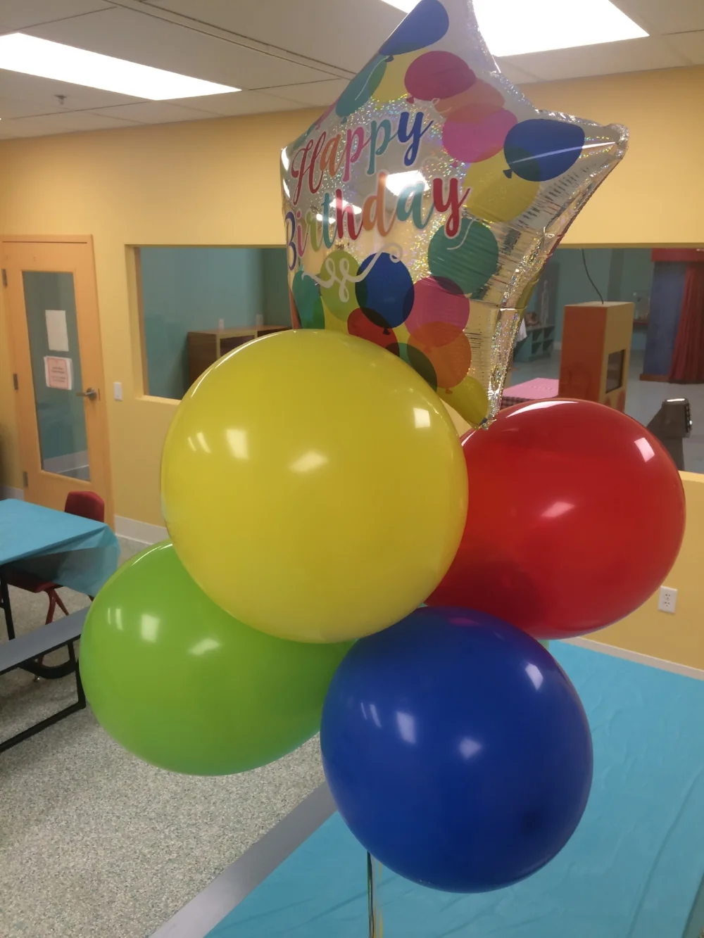 party room balloons.jpeg