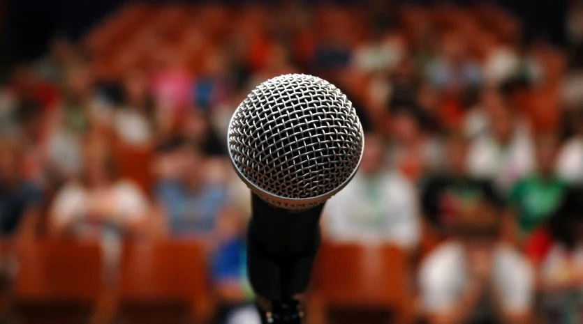 microphone-and-crowd-e12639204361031.jpg