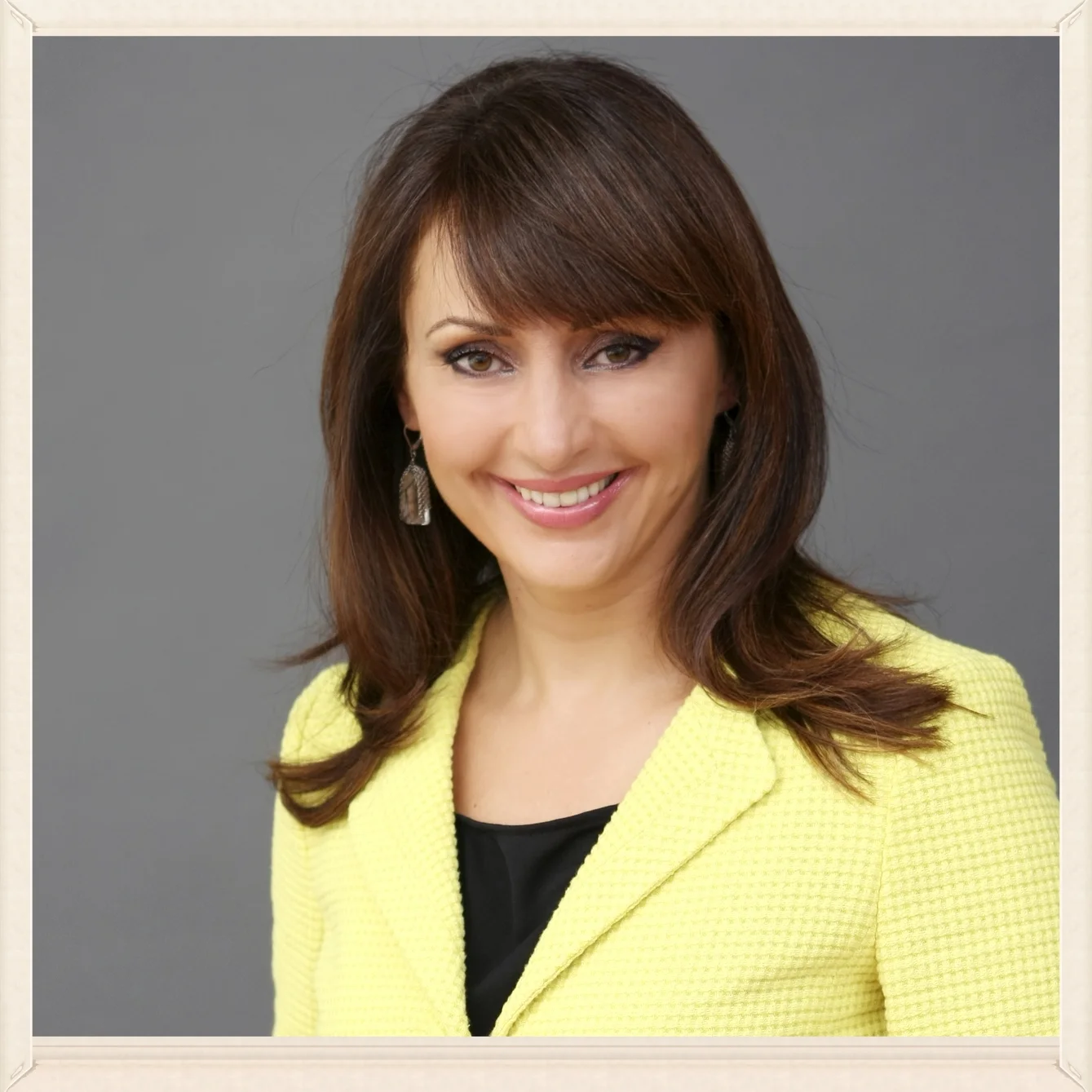 Humaira Ghilzai is a Social Entrepreneur dedicated to bringing people together across cultures.