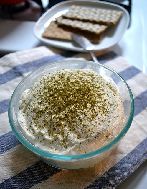 Homemade-labneh