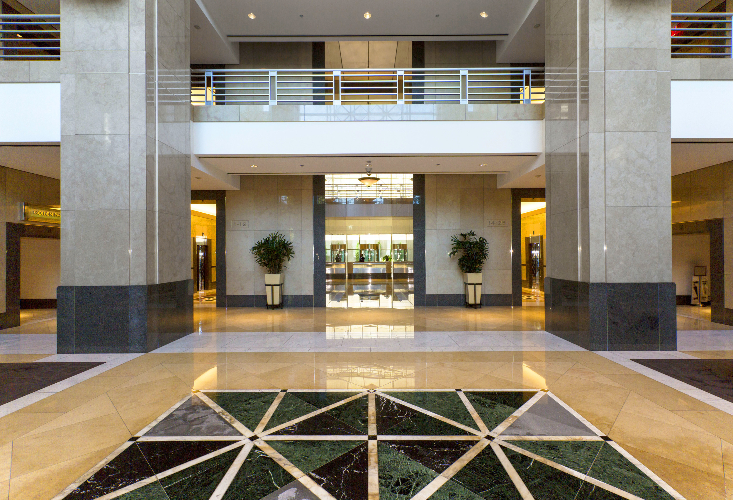 Lobby 1.jpg