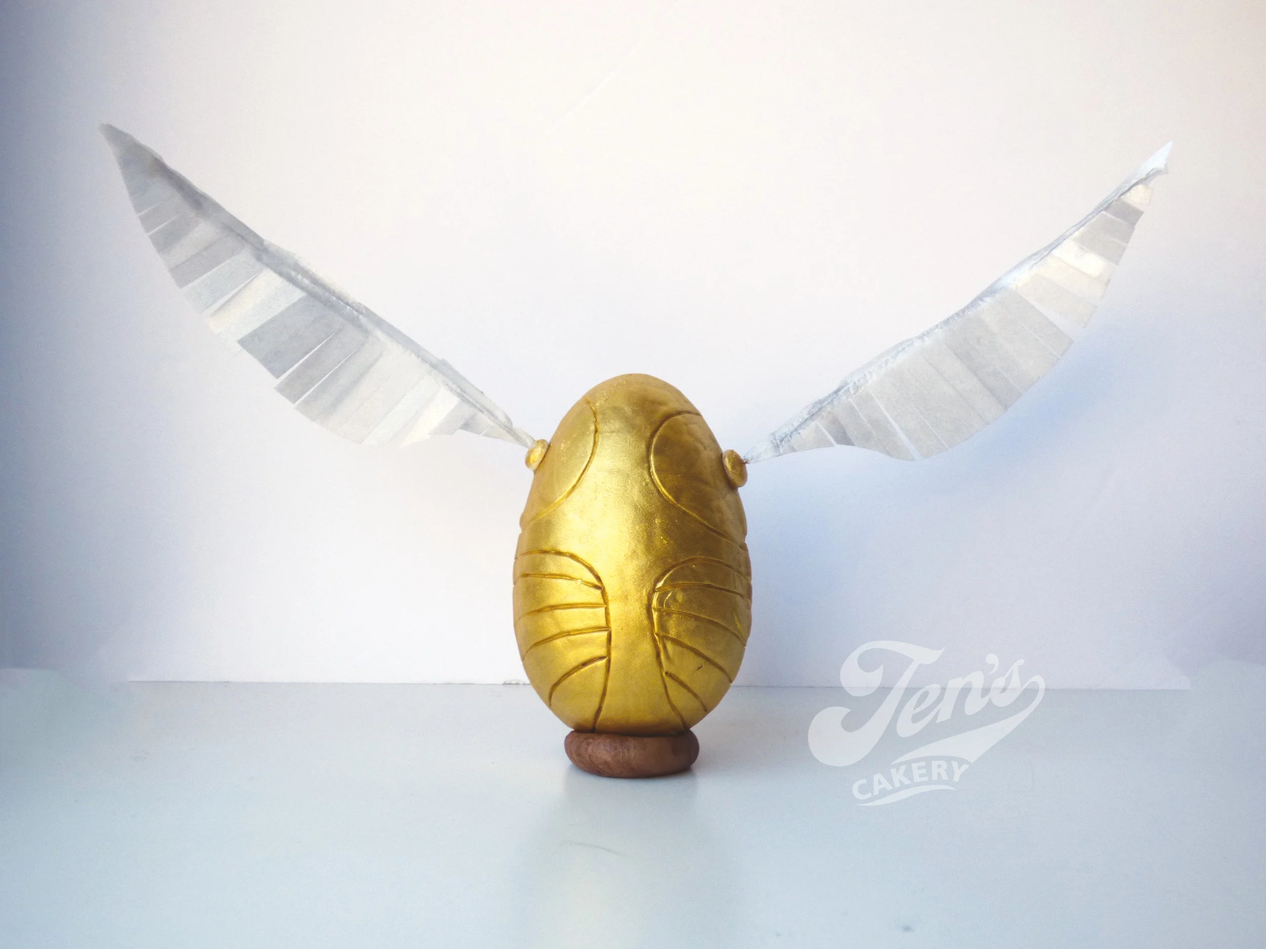 Golden Snitch egg...with edible wings!!