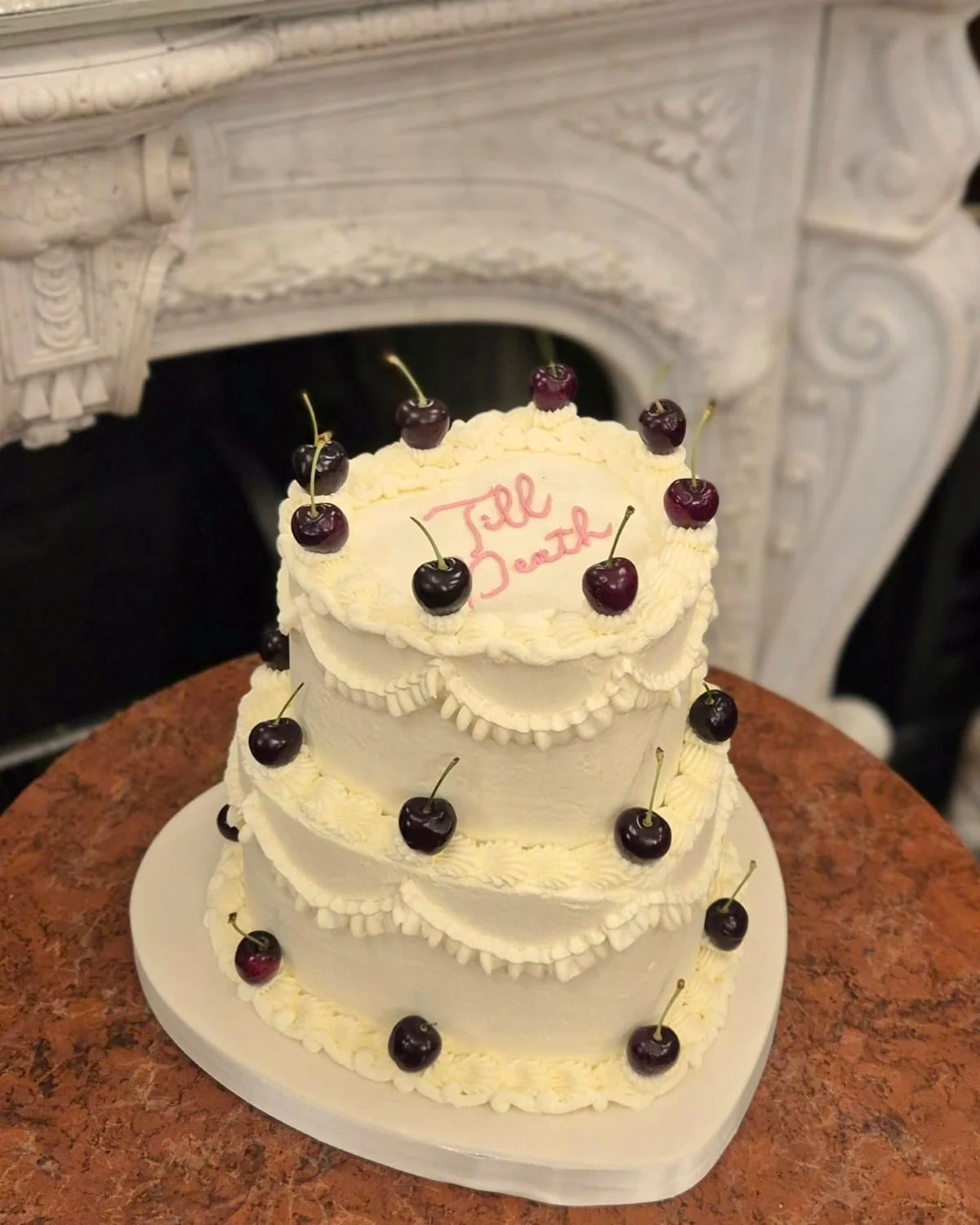 Buttercream lambeth wedding cake