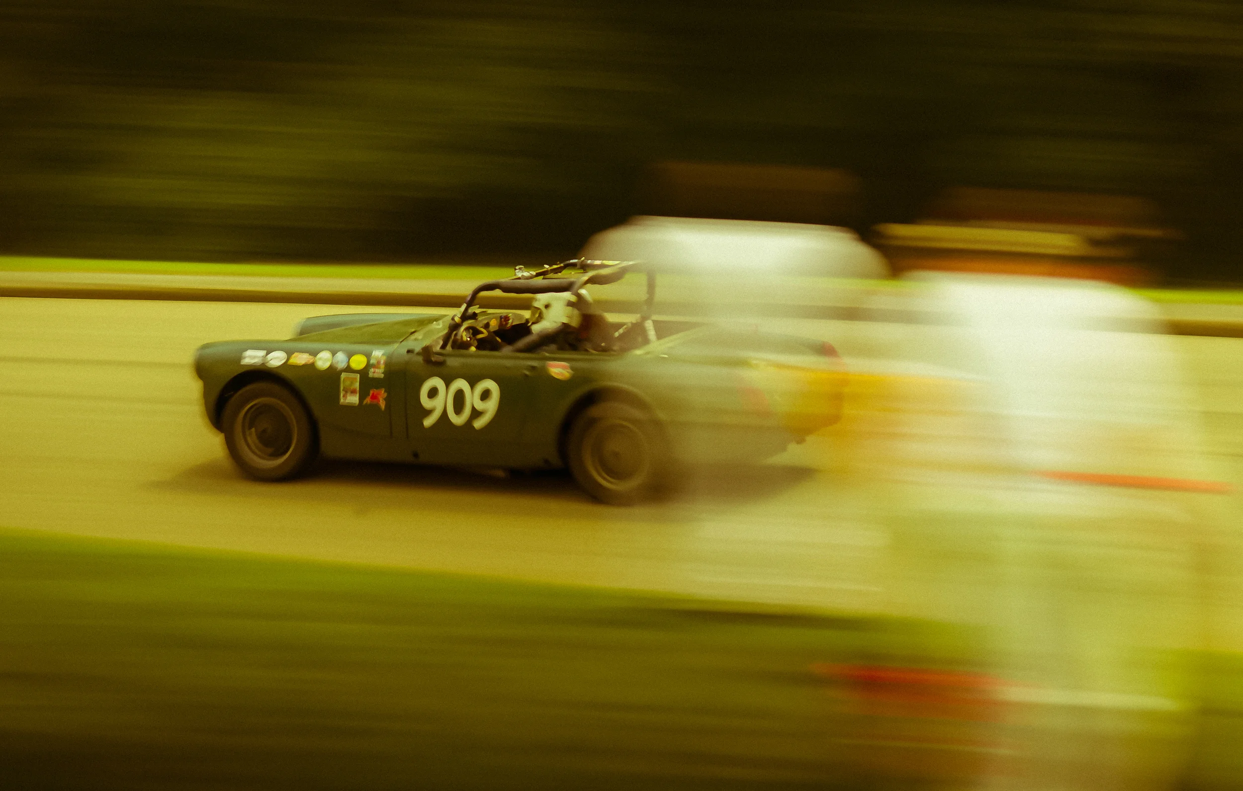 VINTAGE RACER