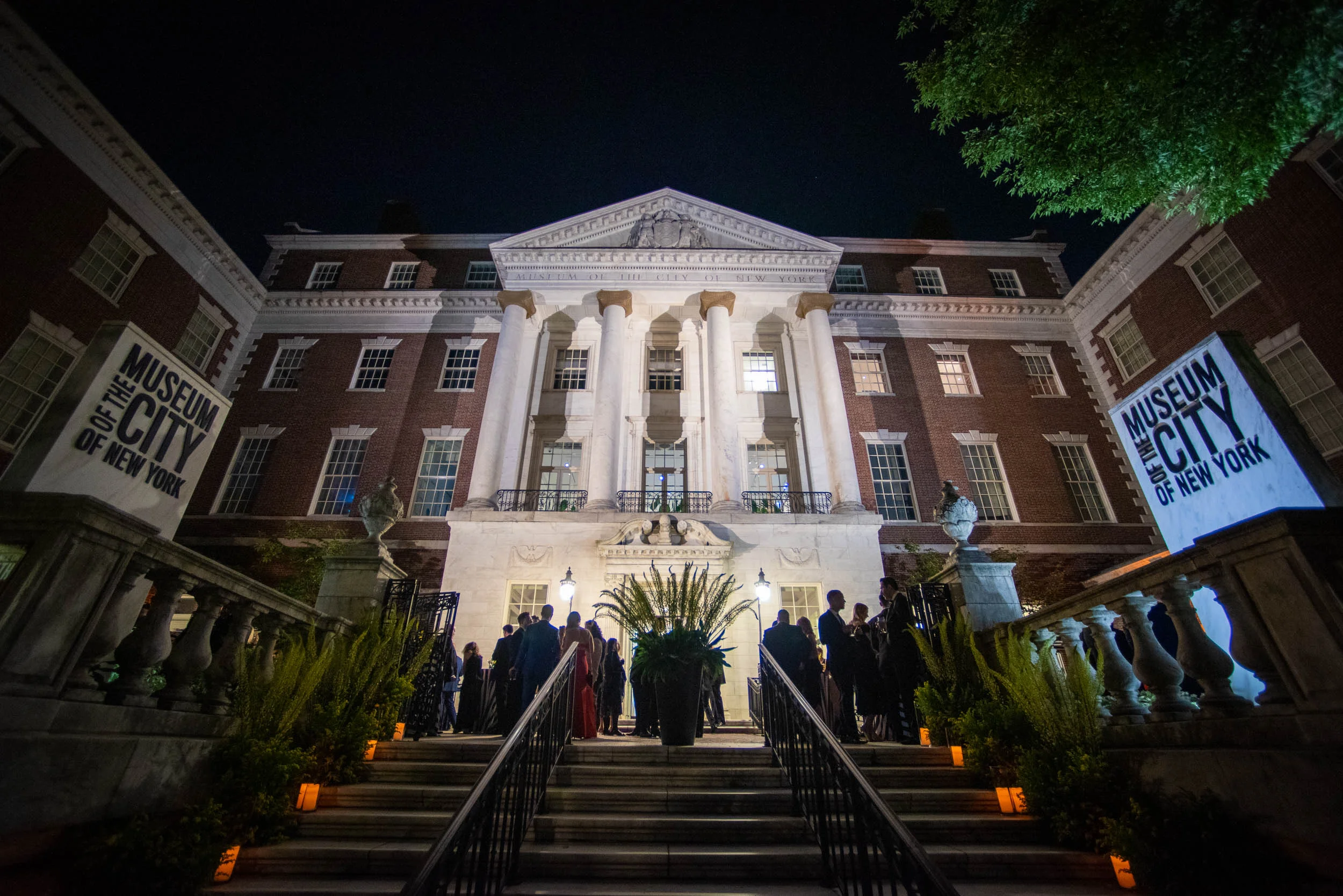  Museum of the City of New York Wedding photos.
Craig Warga Weddings 