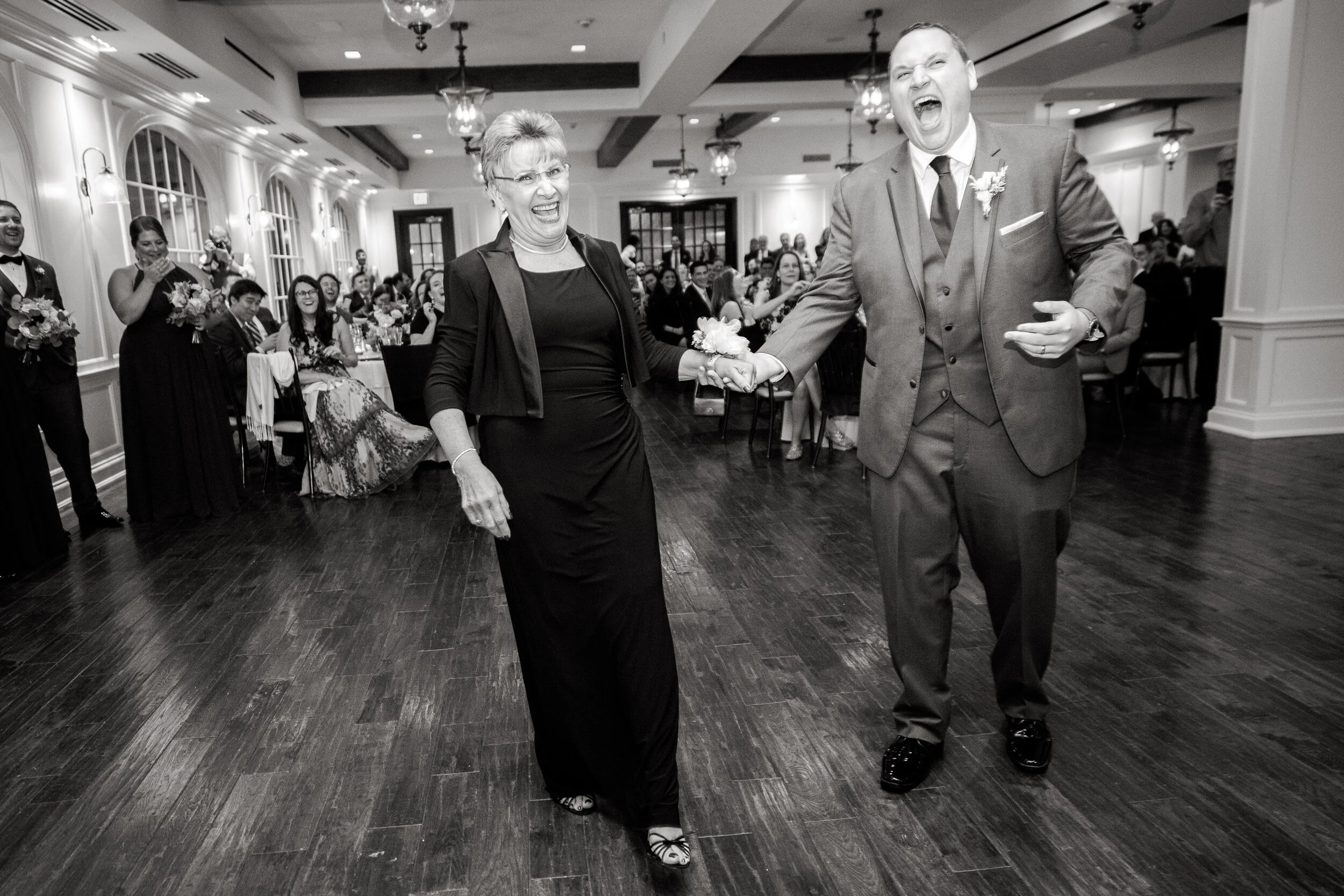 Hackensack Golf Club Wedding photos.Craig Warga Weddings 
