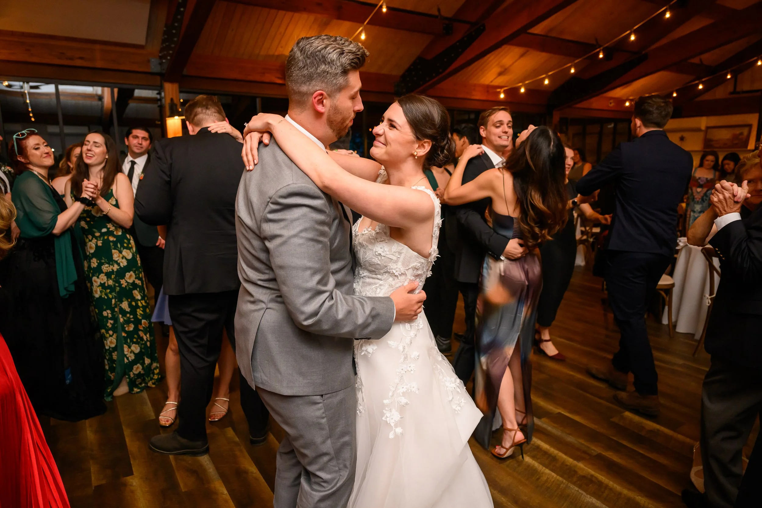 RedMapleVineyardWedding00077.JPG