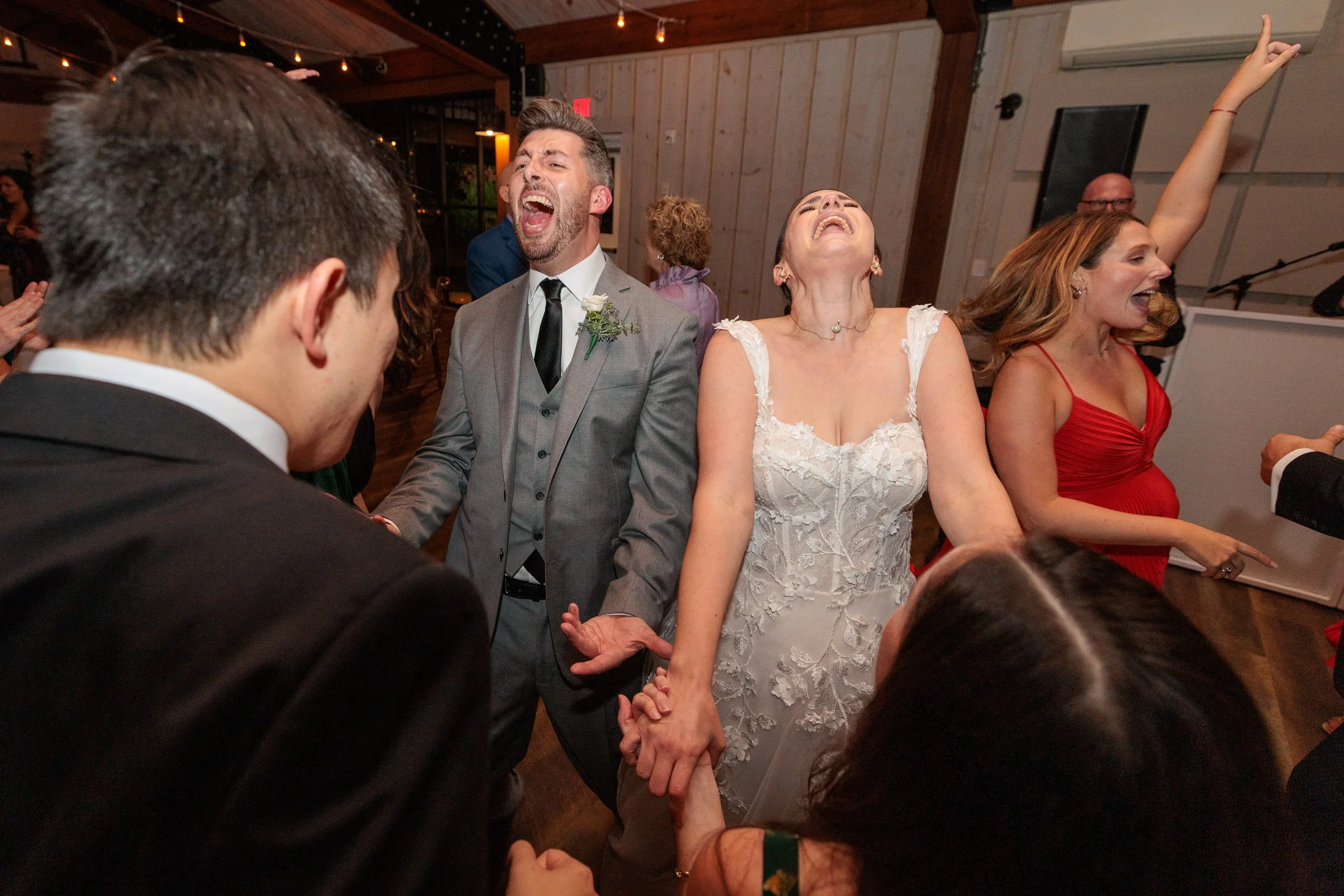 RedMapleVineyardWedding00080.JPG