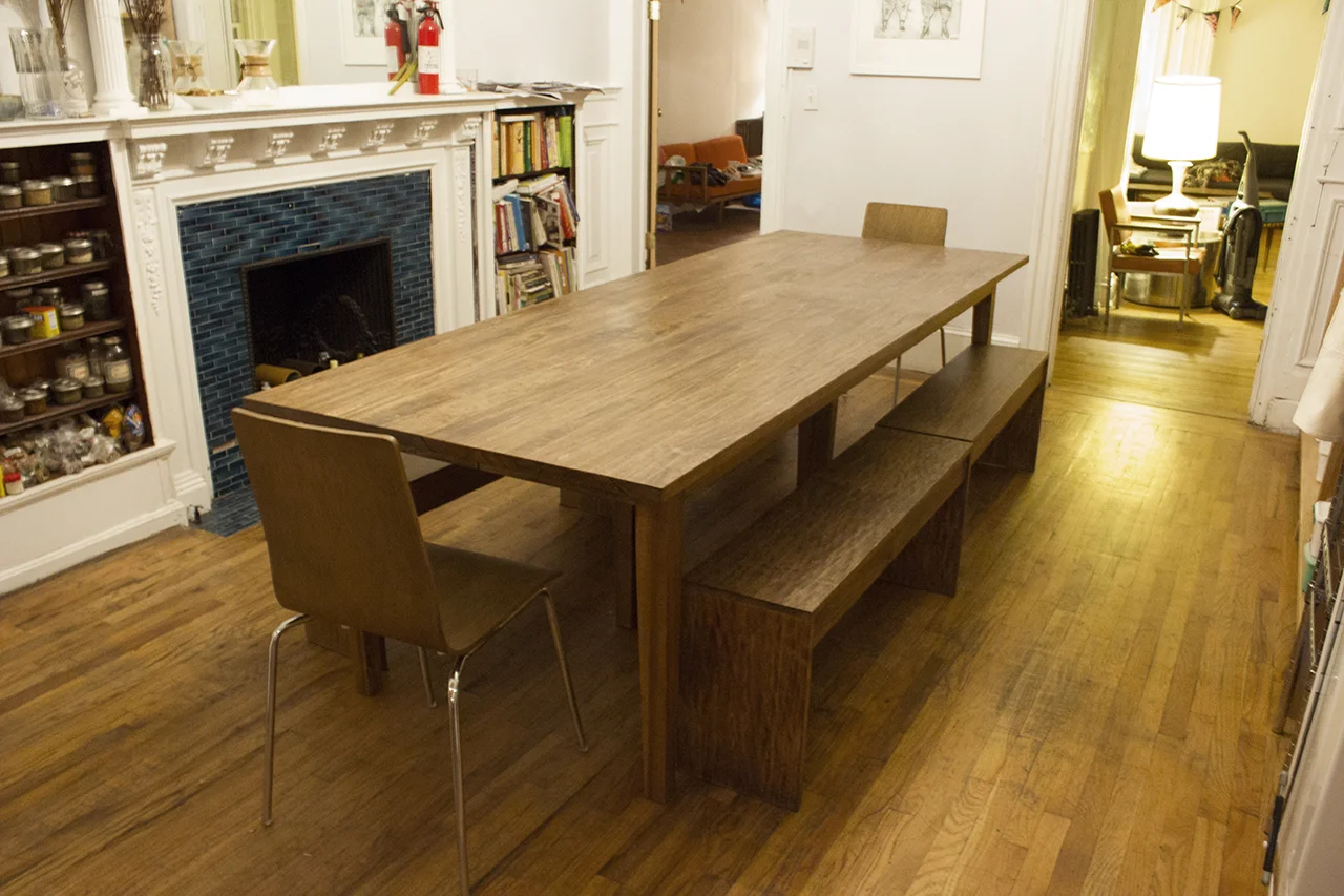 Divine_table1small.jpg