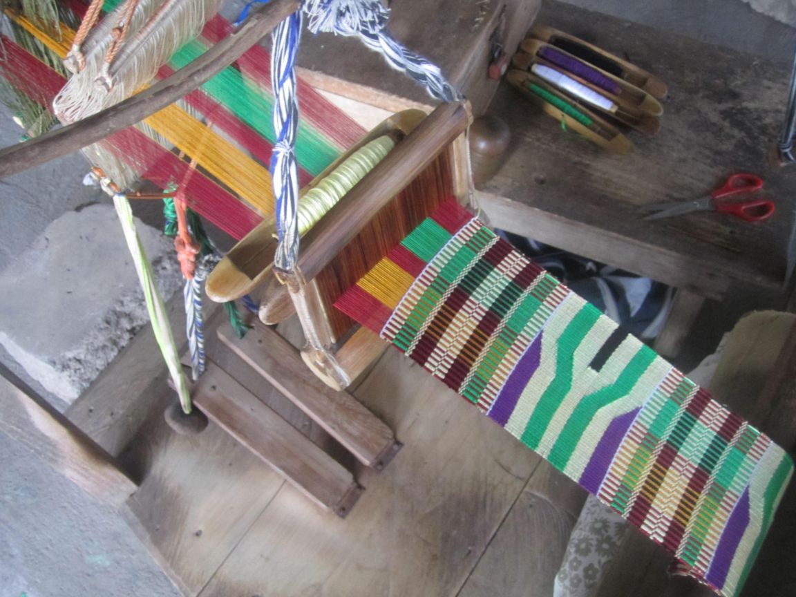 Kente-Loom5.jpg