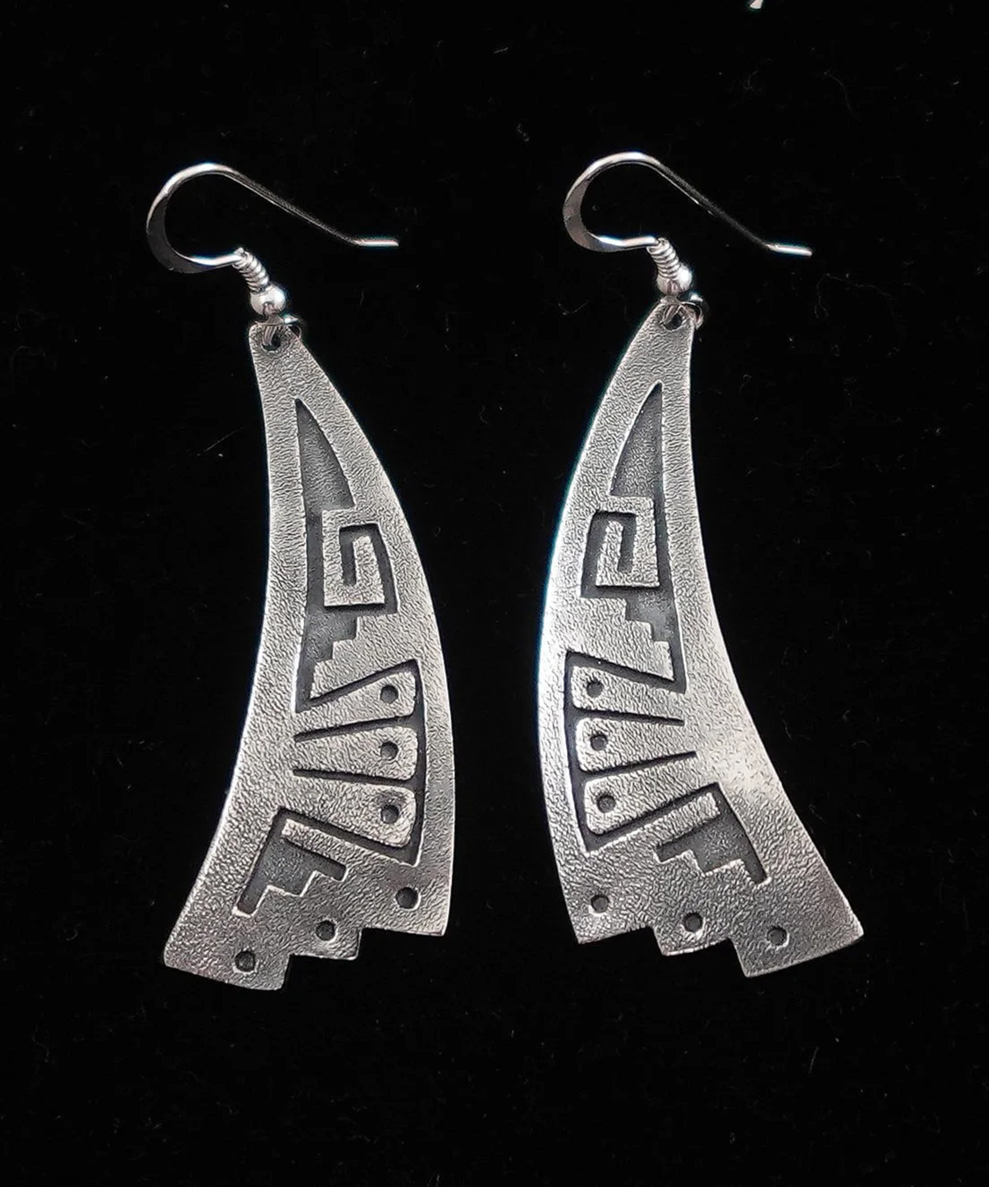 navajo-silver-overlay-dangle-earrings-teller-1067W-.png