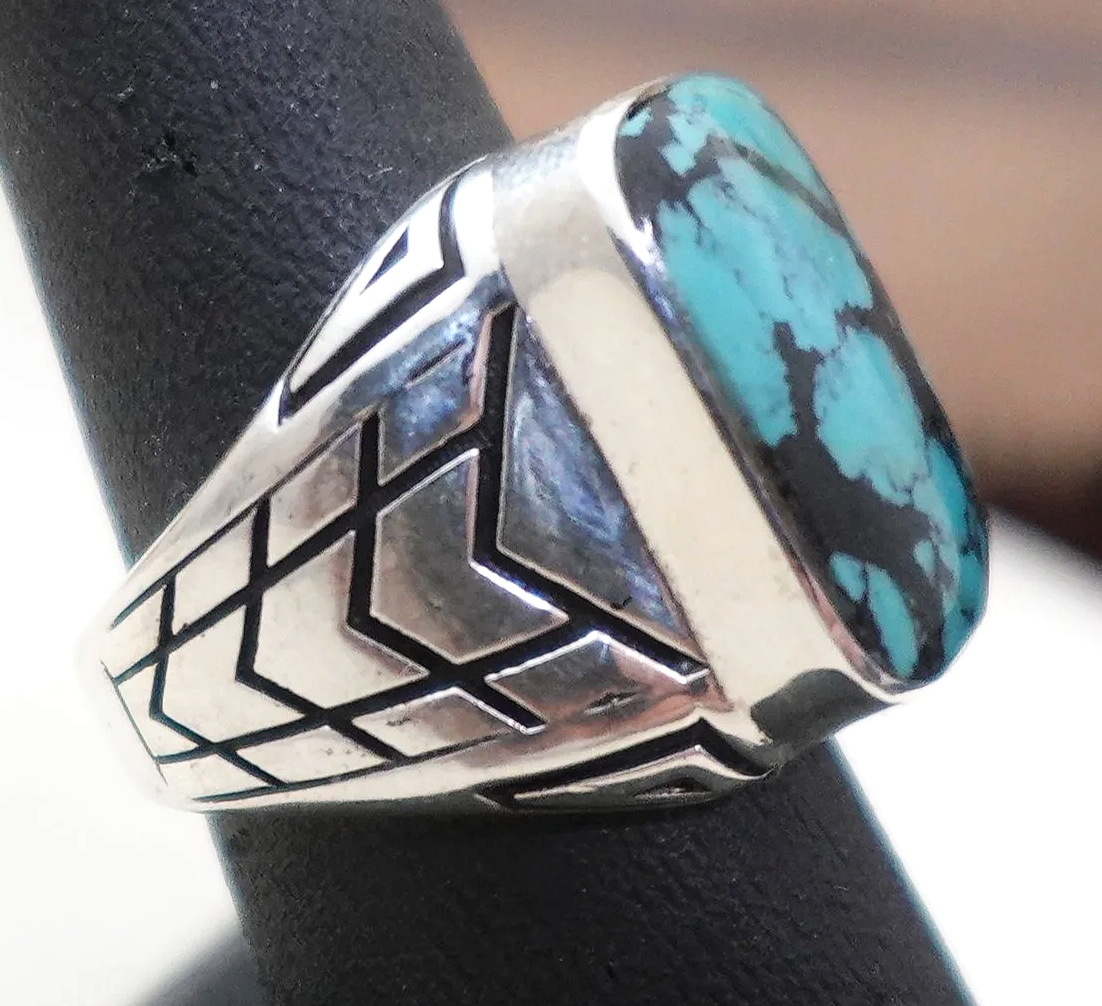 mens-navajo-tibetan-turquoise-sterling-silver-ring-sz-8-1072F-3.png