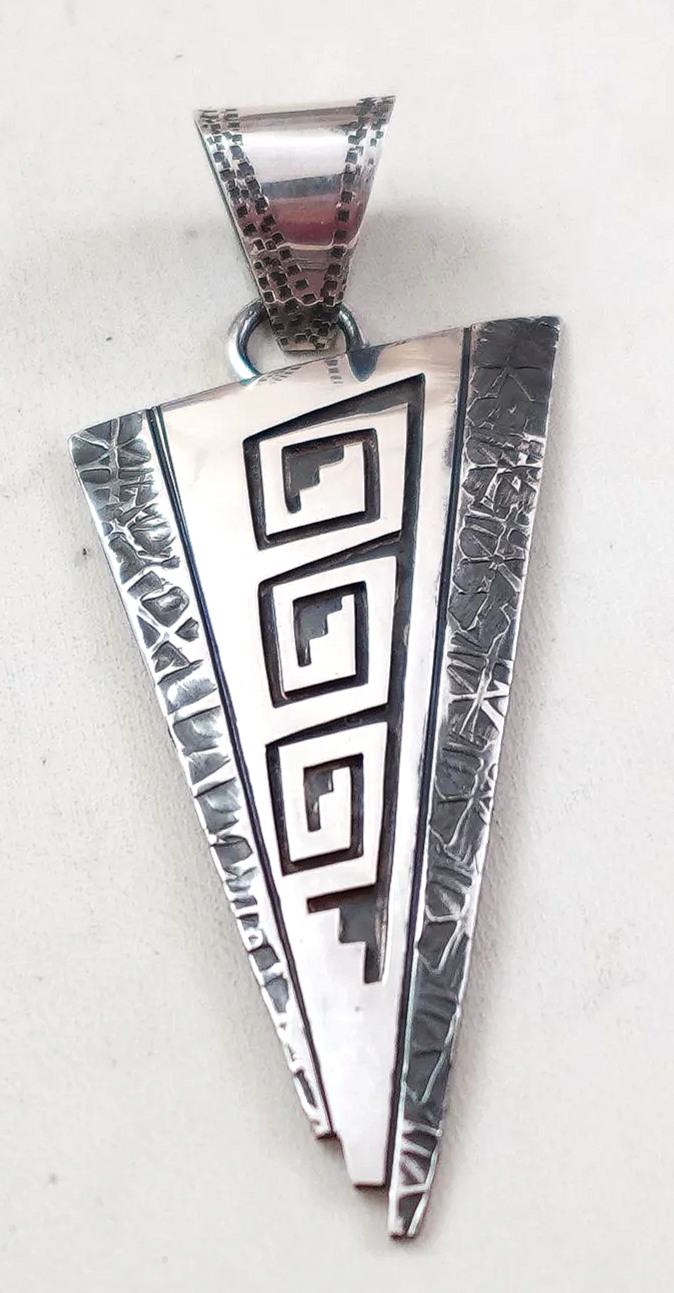 navajo-silver-symbols-overlay-pendant-teller-1077K-.png