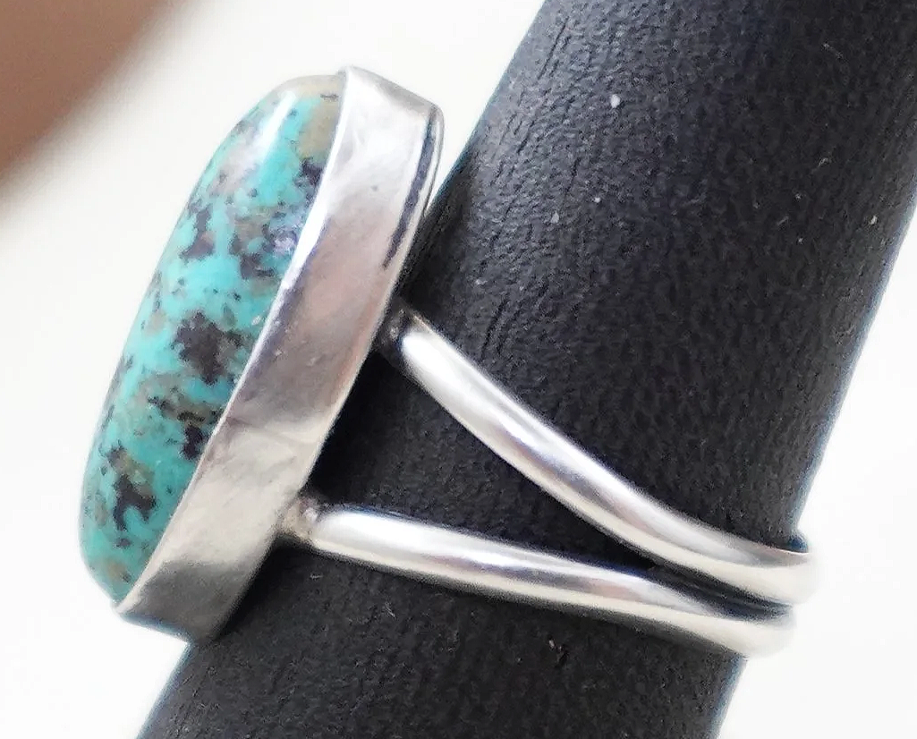 womens-navajo-bisbee-turquoise-silver-ring-teller-sz-7-1079N-2.png