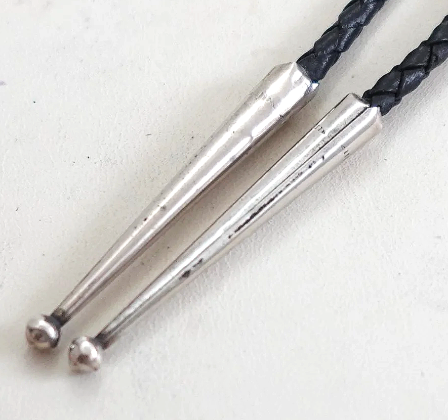 vintage-navajo-turquoise-sandcast-knifewing-bolo-tie-1077A-4.png