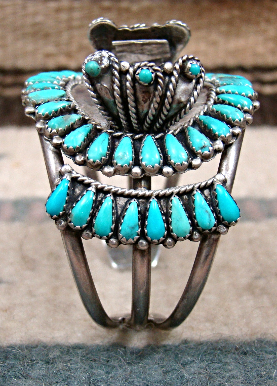 vint-navajo-52pc-turq-teardrop-cluster-watchcuff-764T-3.JPG