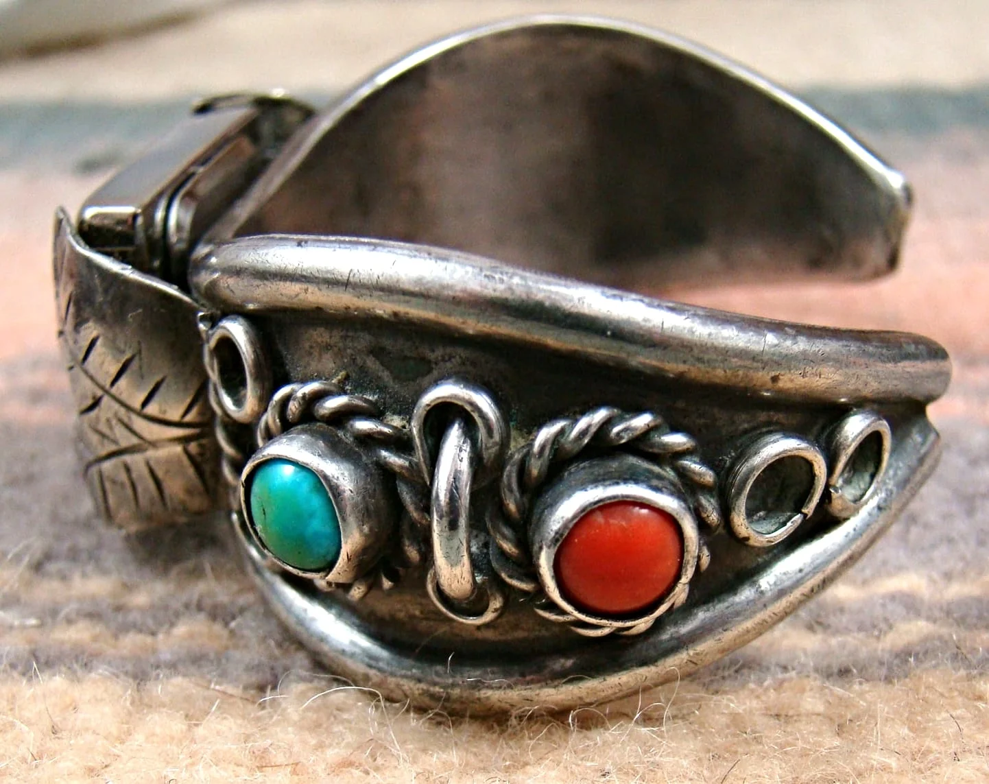 vint-navajo-turquoise-coral-watchcuff-watch-382E-3.JPG