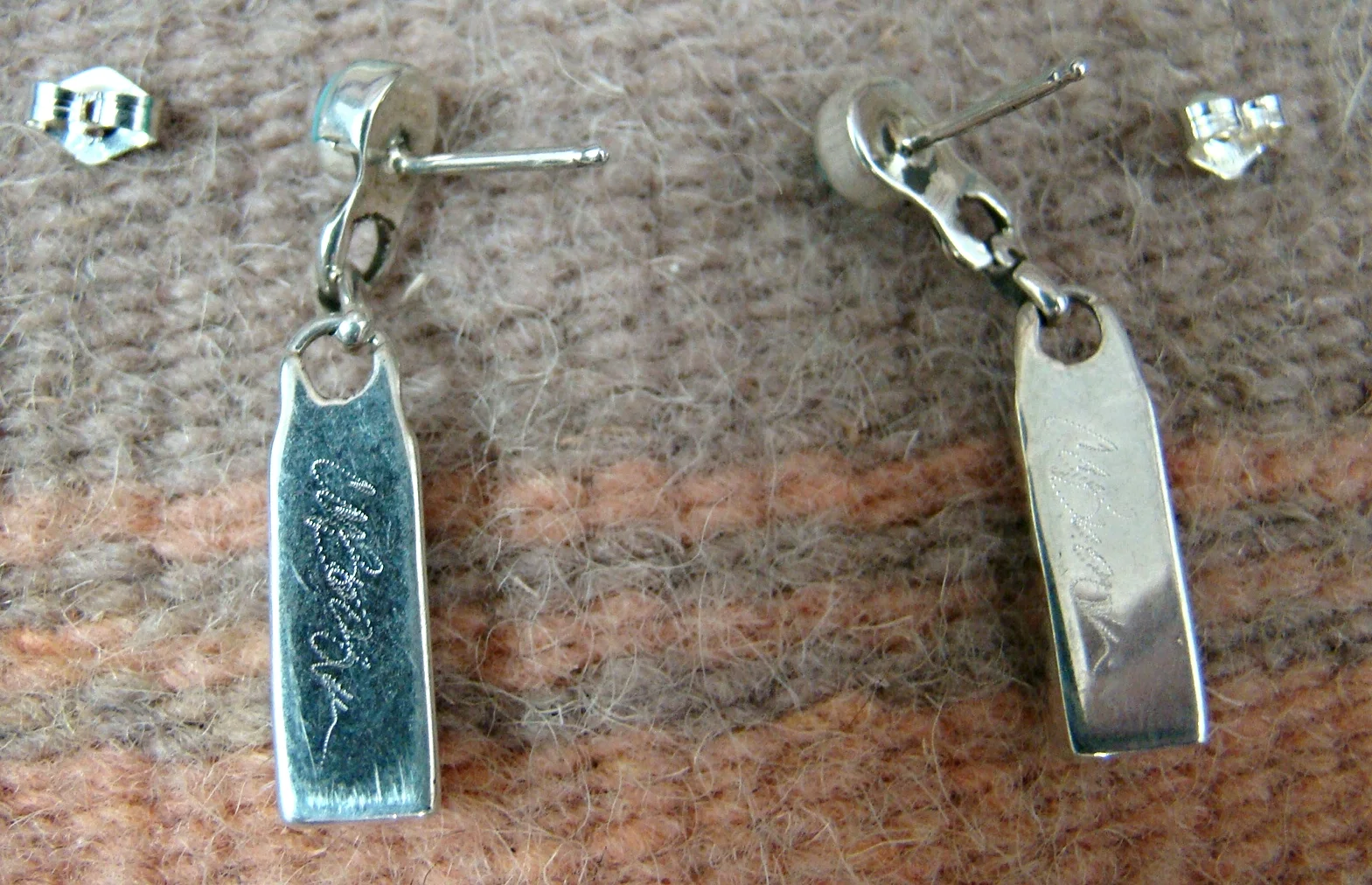 zuni-8sect-geometrical-inlay-necklace-earrings-set-Clarence-Booqua-782T-9.JPG