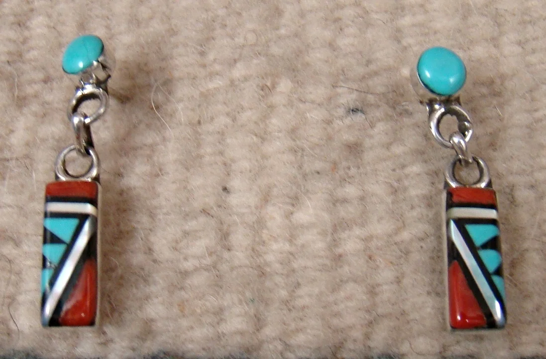 zuni-8sect-geometrical-inlay-necklace-earrings-set-Clarence-Booqua-782T-3.JPG