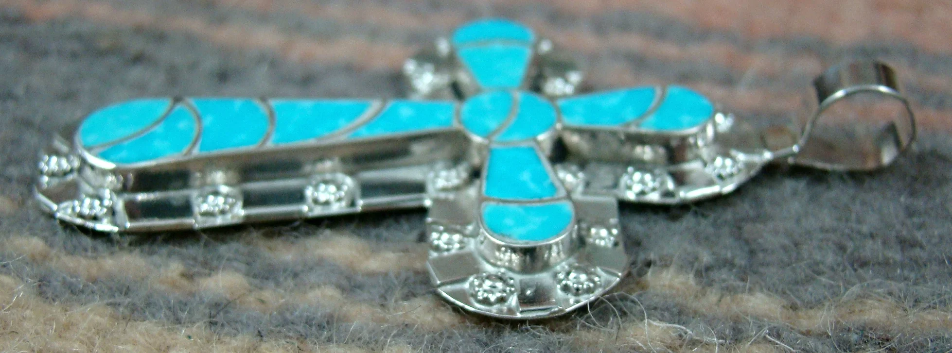 zuni-turquoise-inlay-cross-pendant-789E-2.JPG