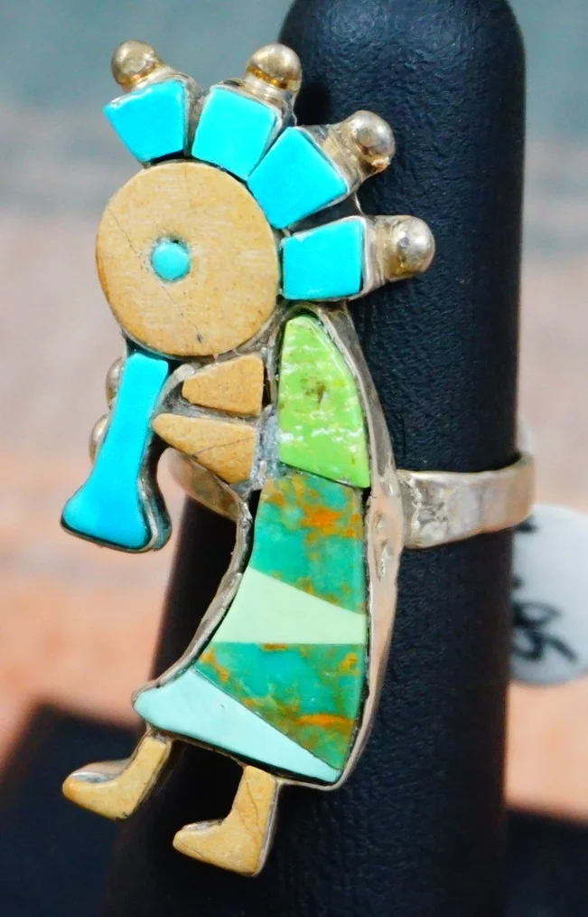 large-zuni-turquoise-agate-kokopelli-ring-1.JPG